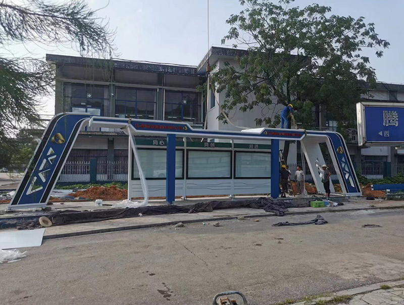 公交候車(chē)亭安裝效果案例