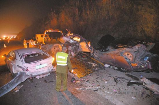 高速公路波形護(hù)欄，您的生命保險欄！